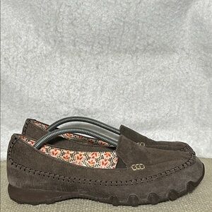 Skechers Womens Suede Leather Pedestrain Memory Foam SlipOn Flat Loafer SZ 10